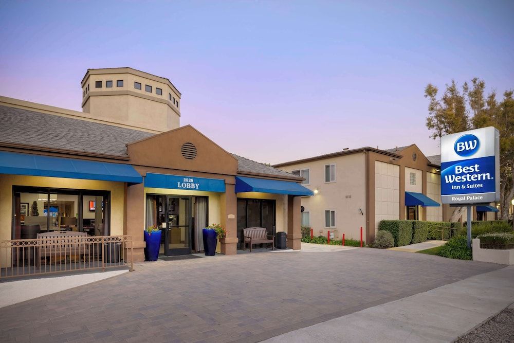 undefined Best Western Royal Palace Inn & Suites
