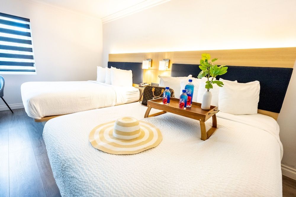 Deluxe 2 Double Beds