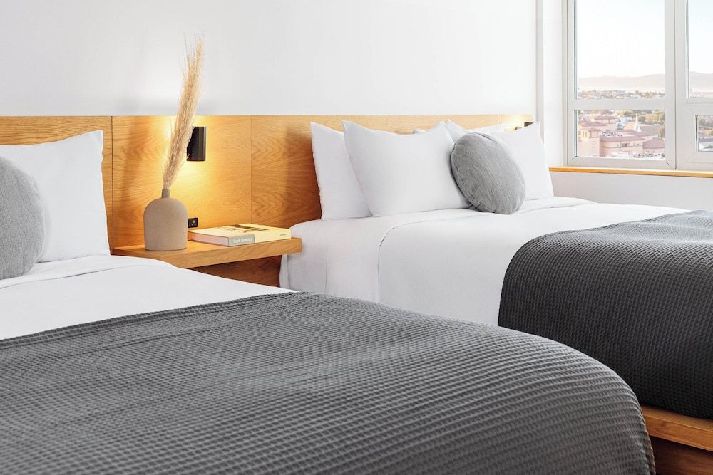Room, 2 Queen Beds (Spacious)
