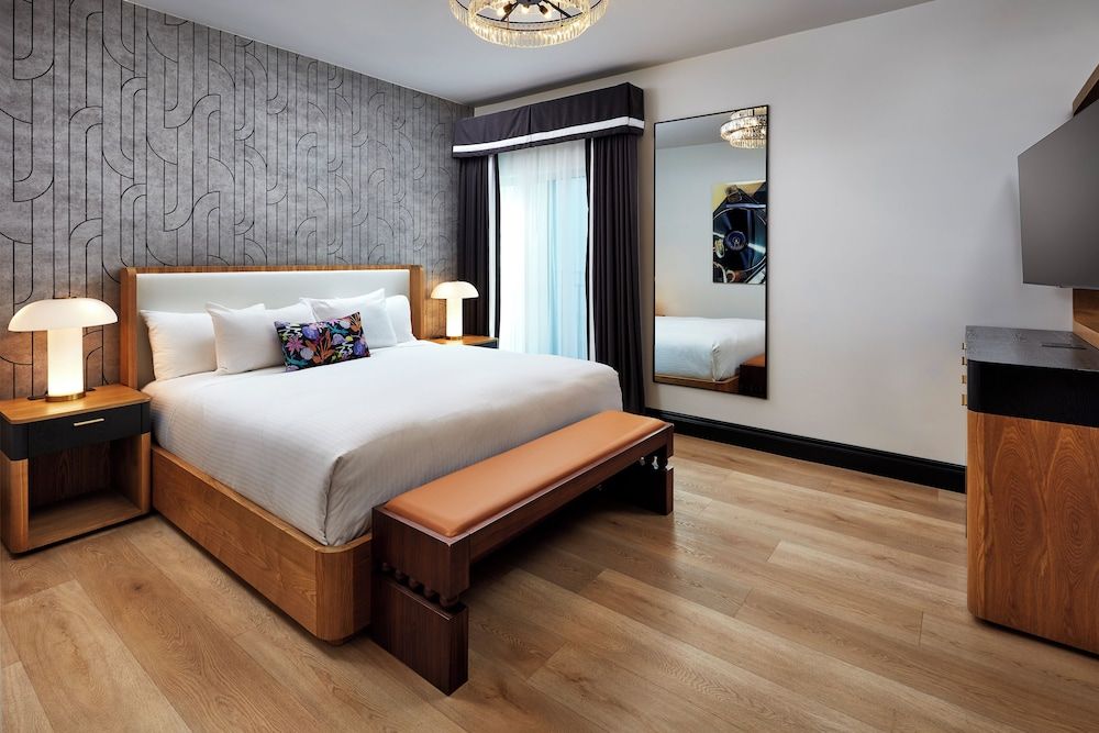 undefined Elan Hotel 5