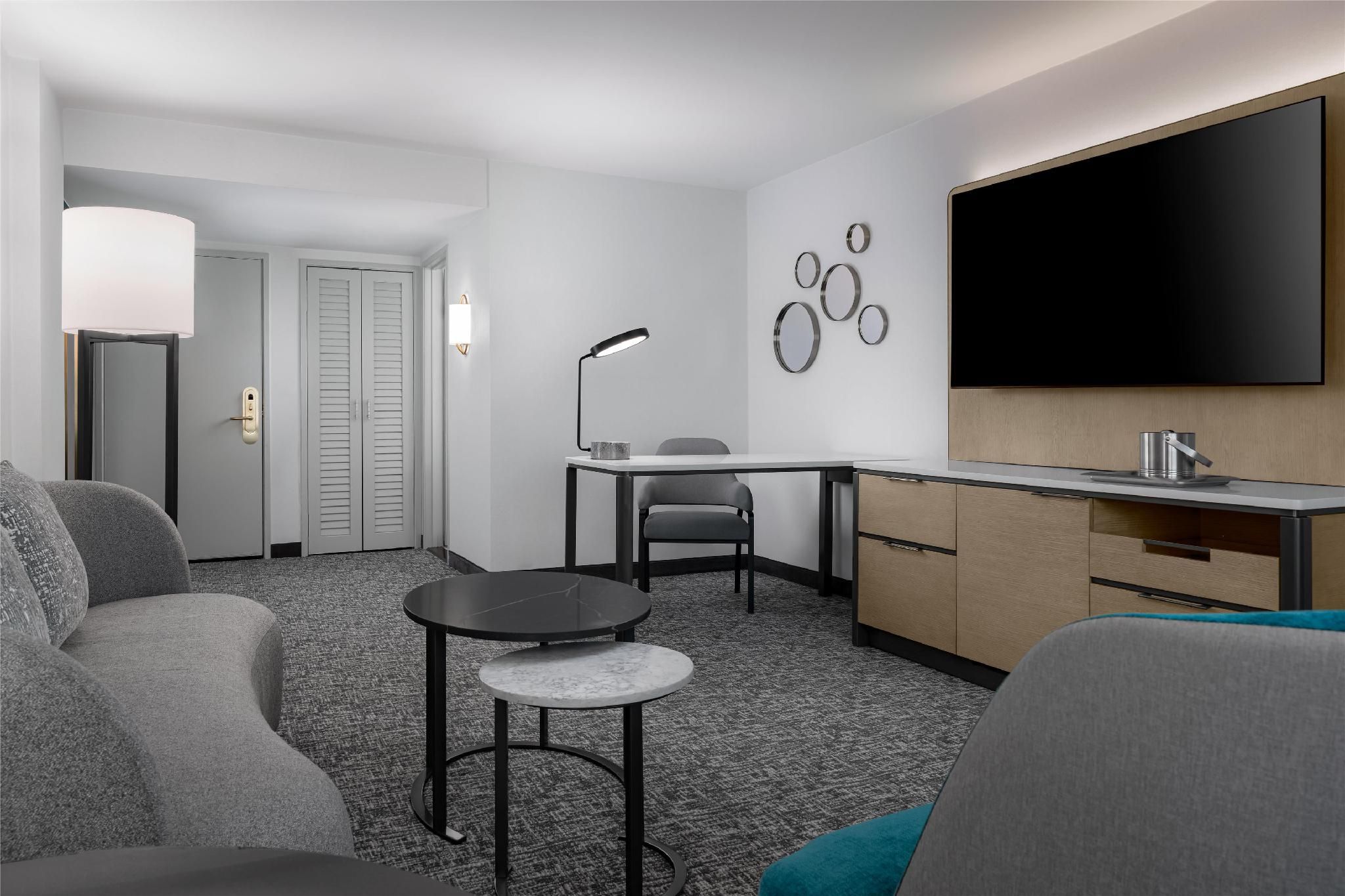 2 Queen Superior Suite Hearing Accessible