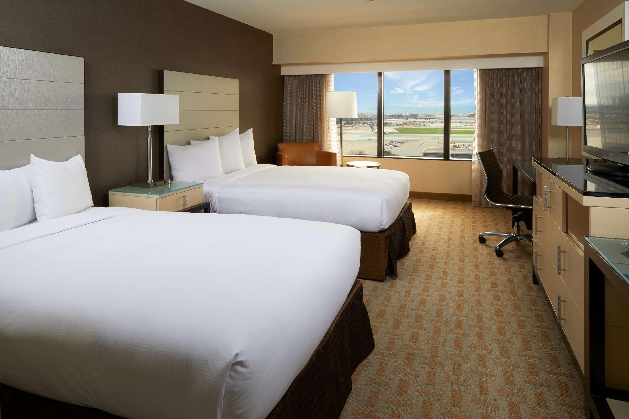 undefined Hilton Los Angeles Airport 6