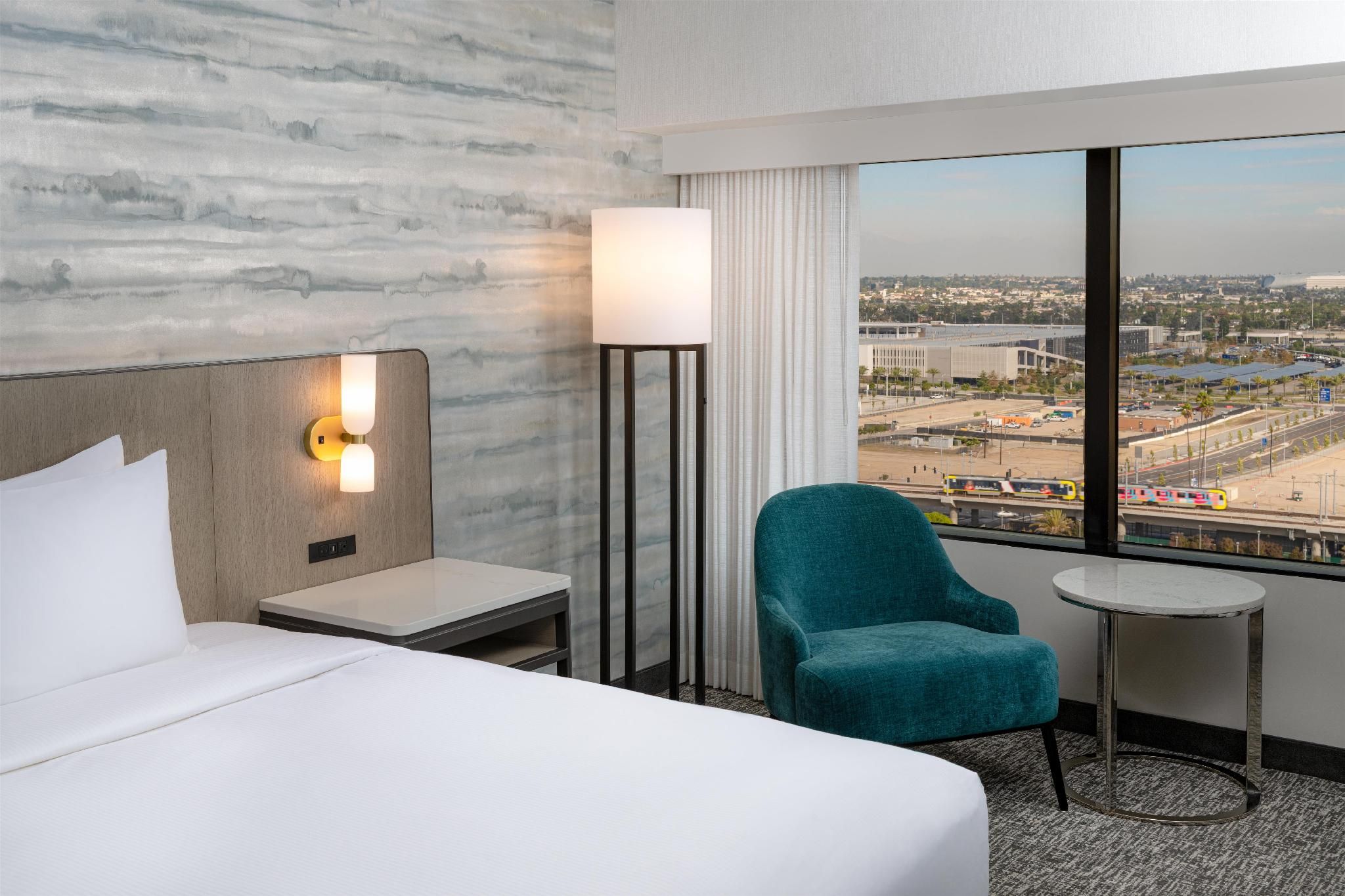 undefined Hilton Los Angeles Airport 8