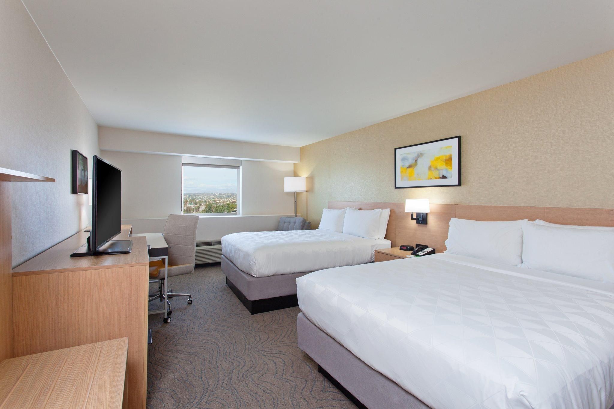 2 Double Beds Non-Smoking