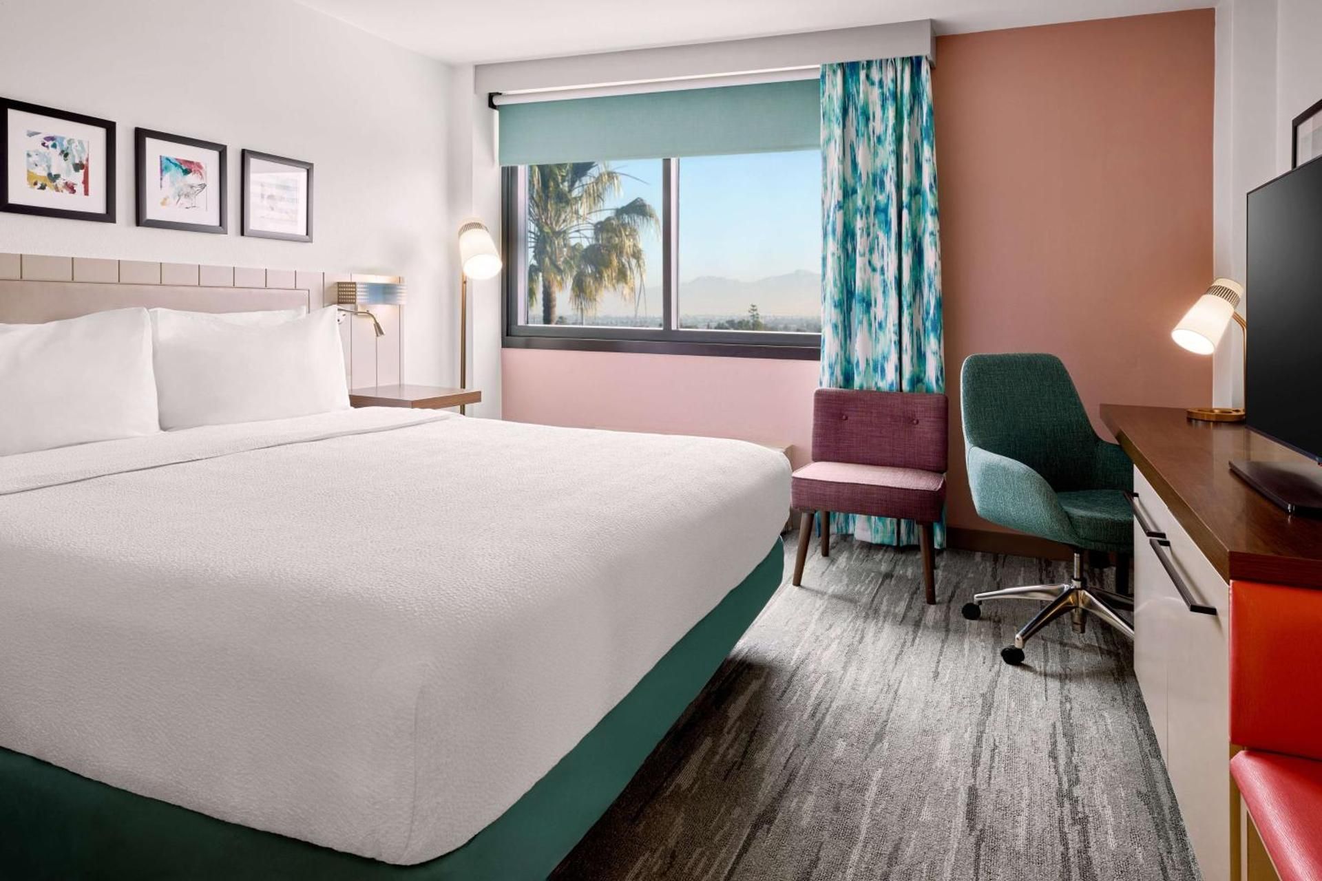 undefined Hilton Garden Inn LAX Los Angeles Airport 5