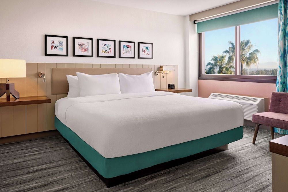 undefined Hilton Garden Inn LAX Los Angeles Airport 10