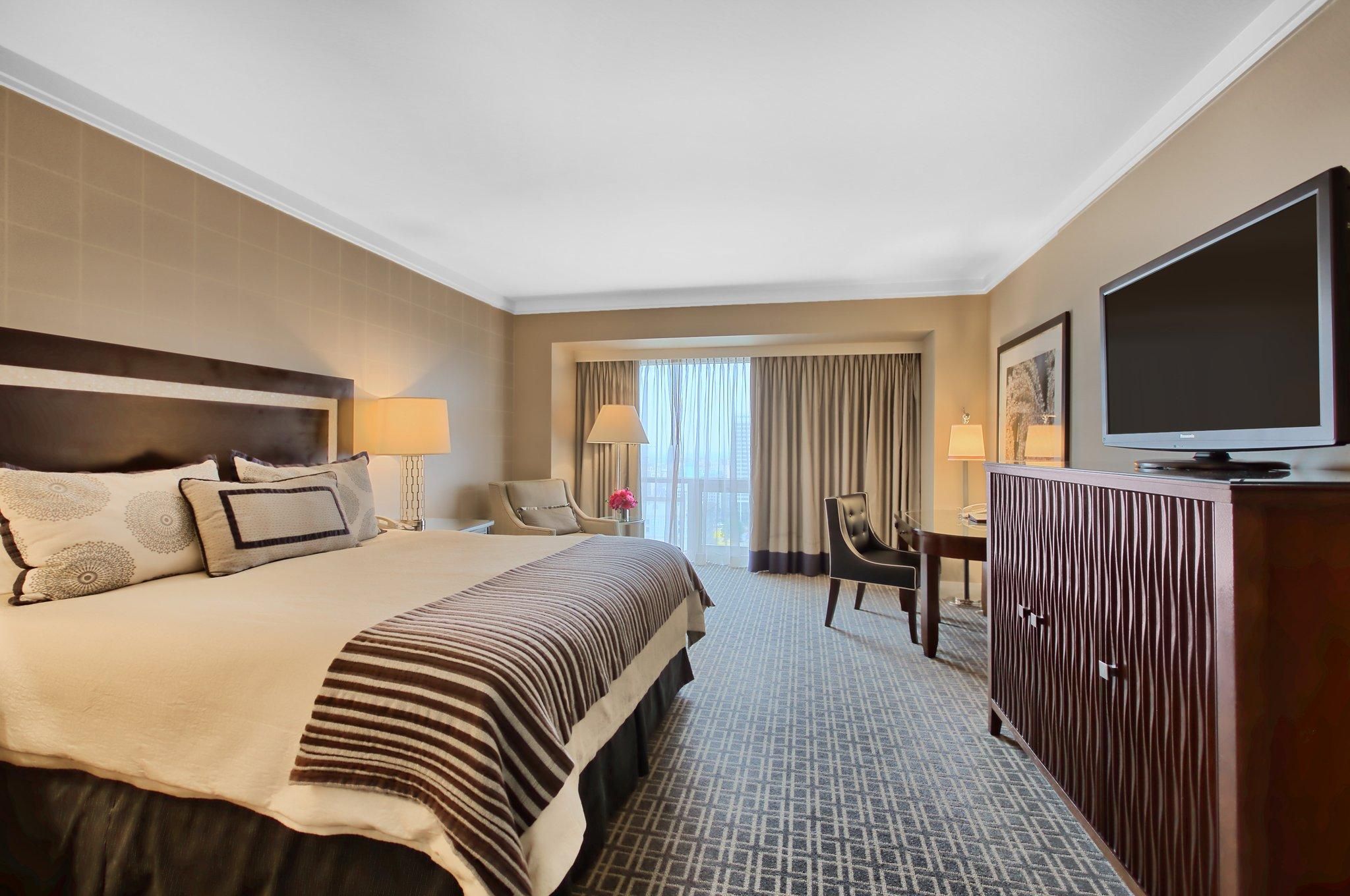 Deluxe Room 1 King