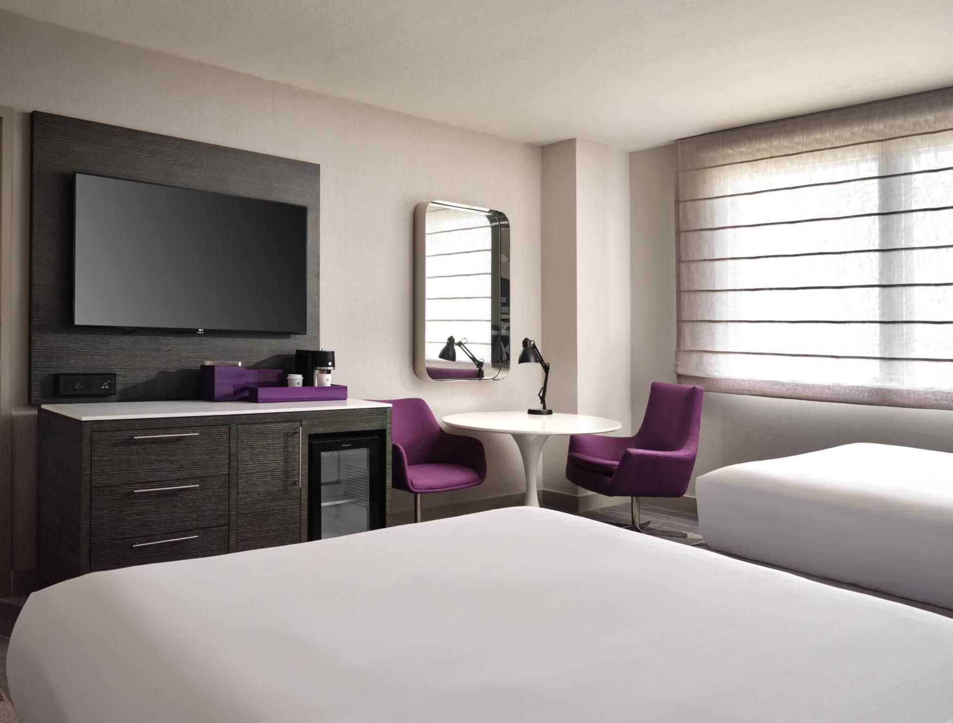 undefined Hyatt Regency Los Angeles International Airport 4