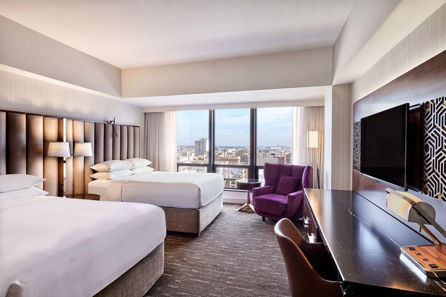 Deluxe, Guest room, 2 Queen, City view