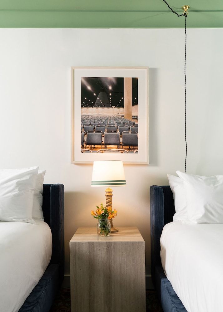 undefined Palihouse West Hollywood at Beverly Hills 6