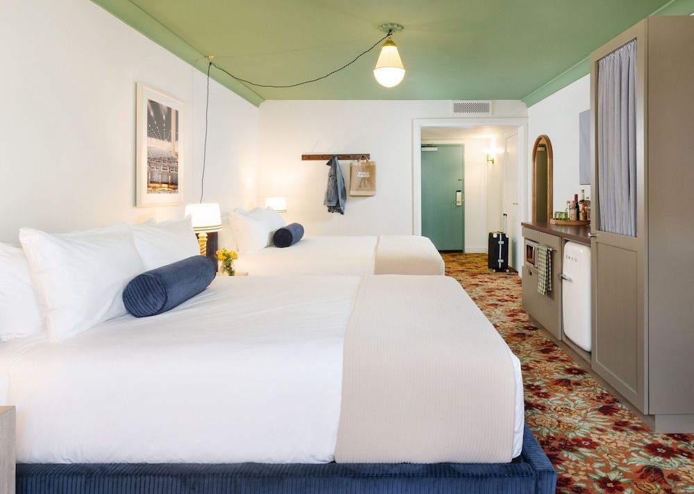 undefined Palihouse West Hollywood at Beverly Hills 5