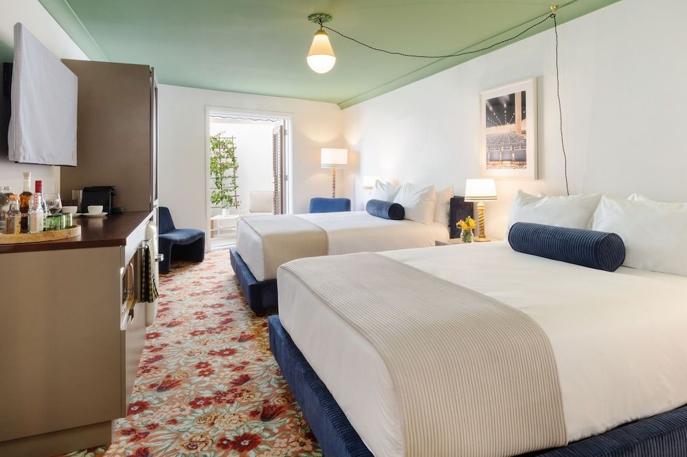 undefined Palihouse West Hollywood at Beverly Hills 4