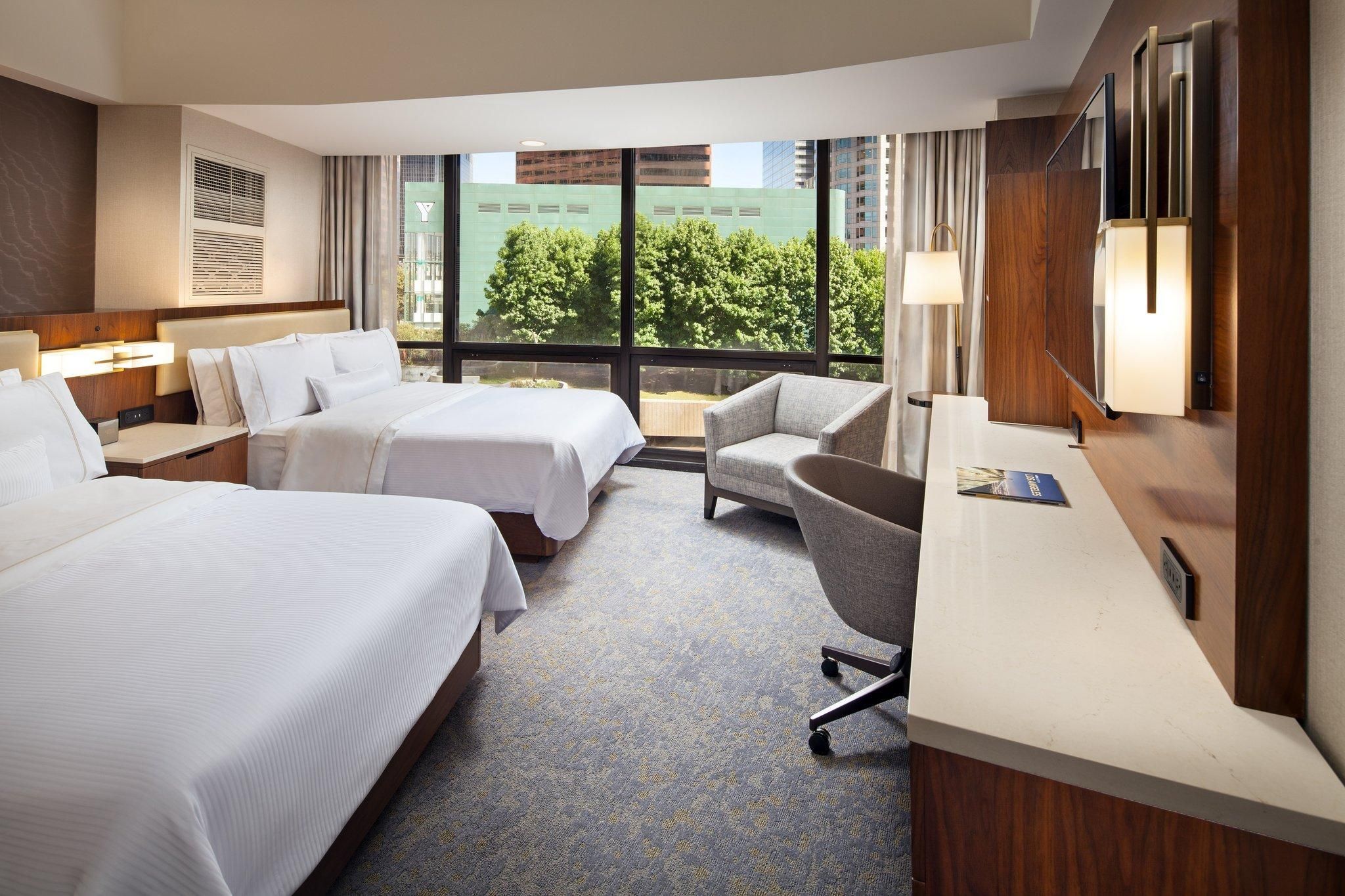 Larger Guest room, 2 Double, City view, Center Tower