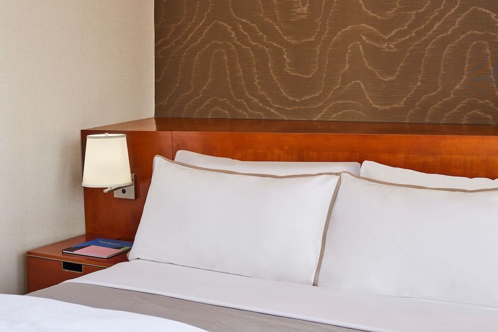 undefined The Westin Bonaventure Hotel and Suites, Los Angeles 6