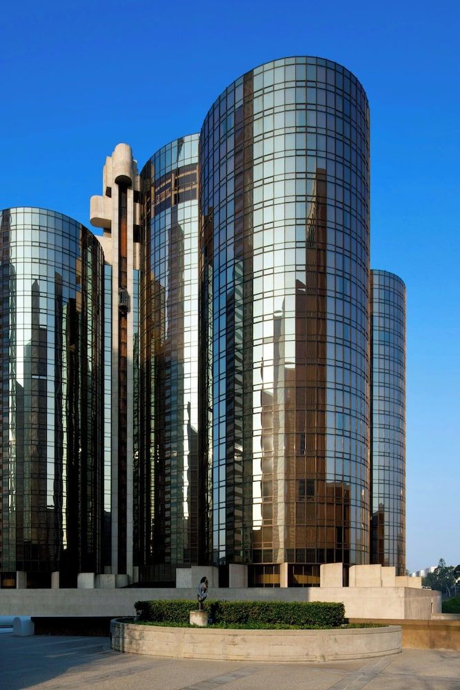 undefined The Westin Bonaventure Hotel and Suites, Los Angeles 3