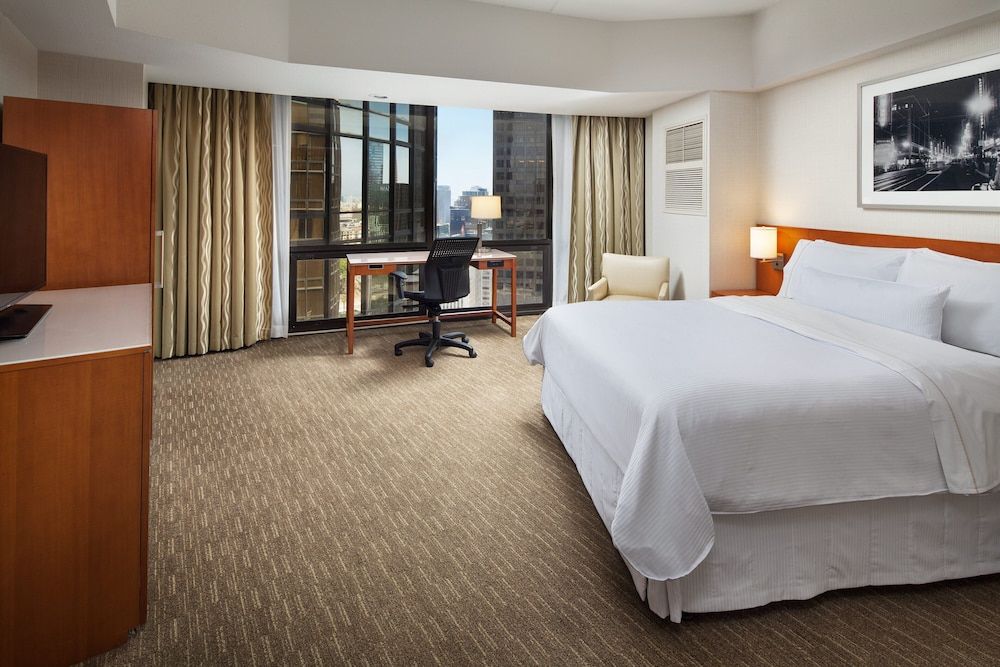 undefined The Westin Bonaventure Hotel and Suites, Los Angeles 9
