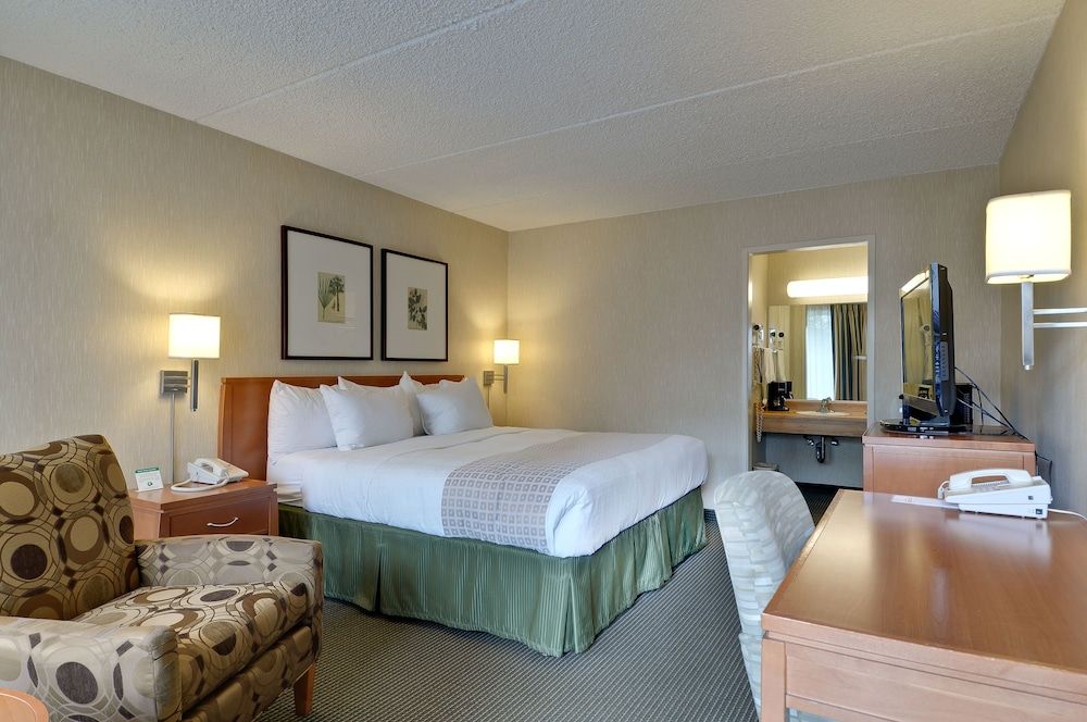 undefined Vagabond Inn Los Angeles at USC 5