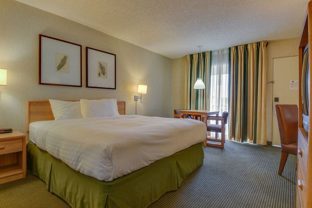 undefined Vagabond Inn Los Angeles at USC 8