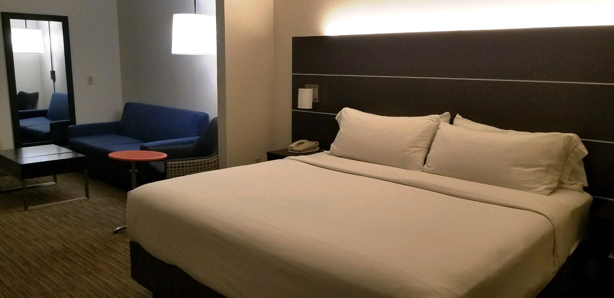 1 Bedroom Suite Non-Smoking