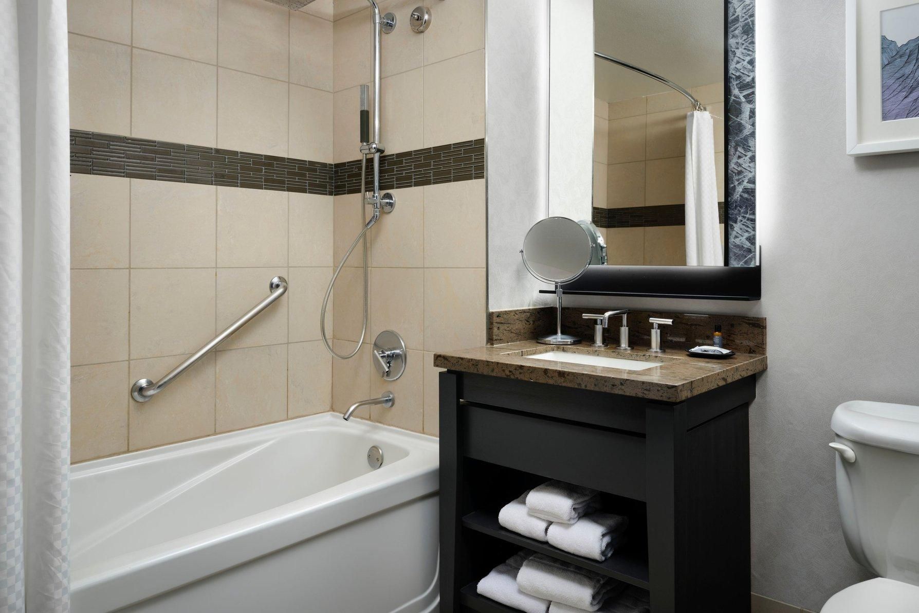 One Bedroom Suite, 1 Bedroom Suite, 1 King, Sofa bed, Balcony, Fireplace