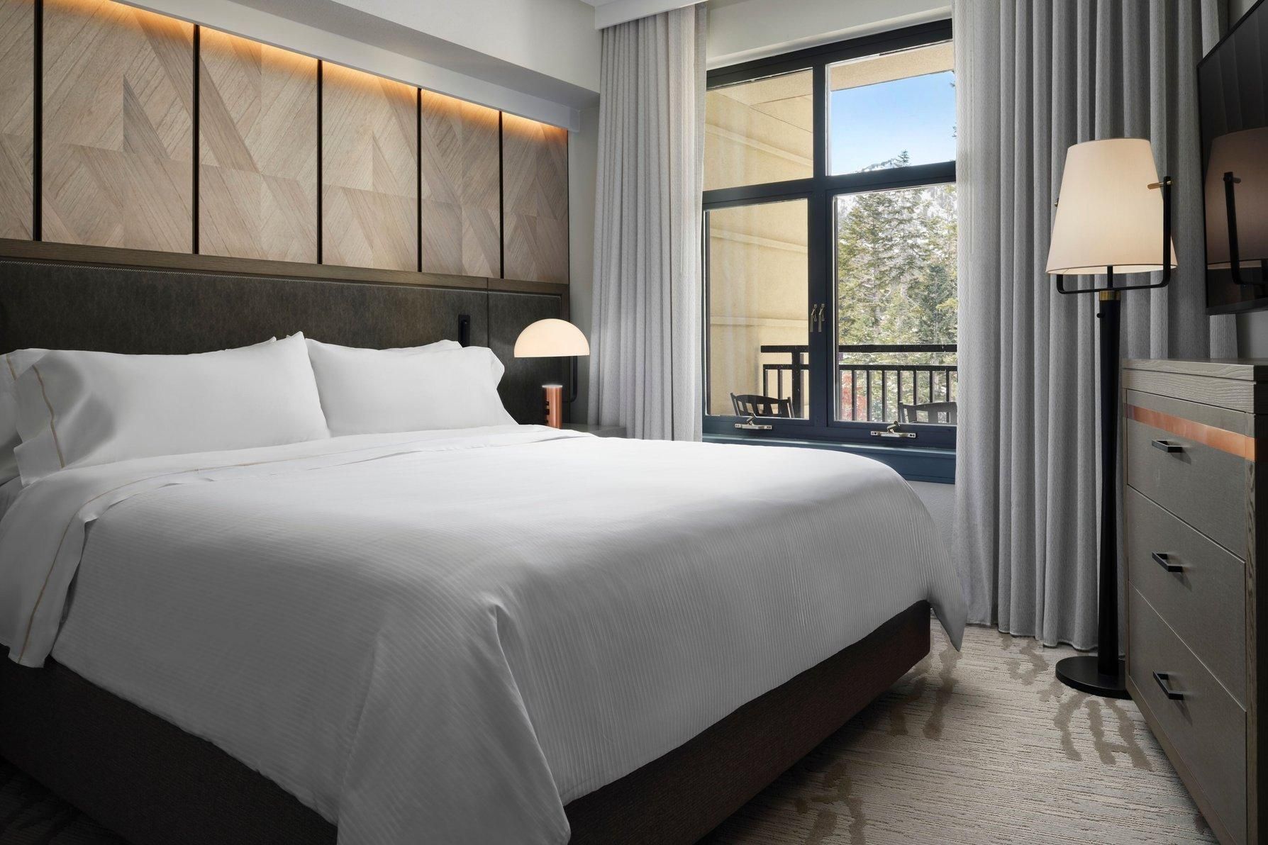 Family Suite, 1 Bedroom Larger Suite, 1 King, Sofa beds: 2, Balcony, Fireplace