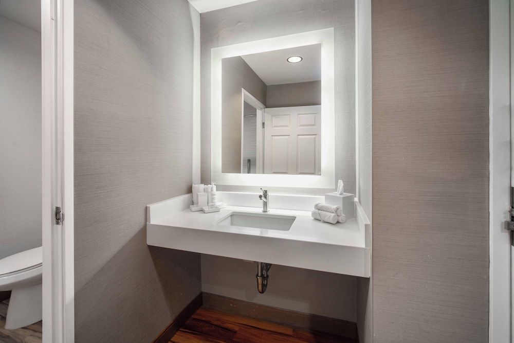 The Kinney - Venice Beach Room, 2 Queen Beds, City View 7