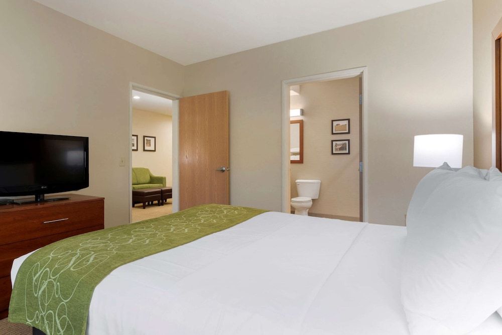 Suite, Multiple Beds, Accessible, Non Smoking