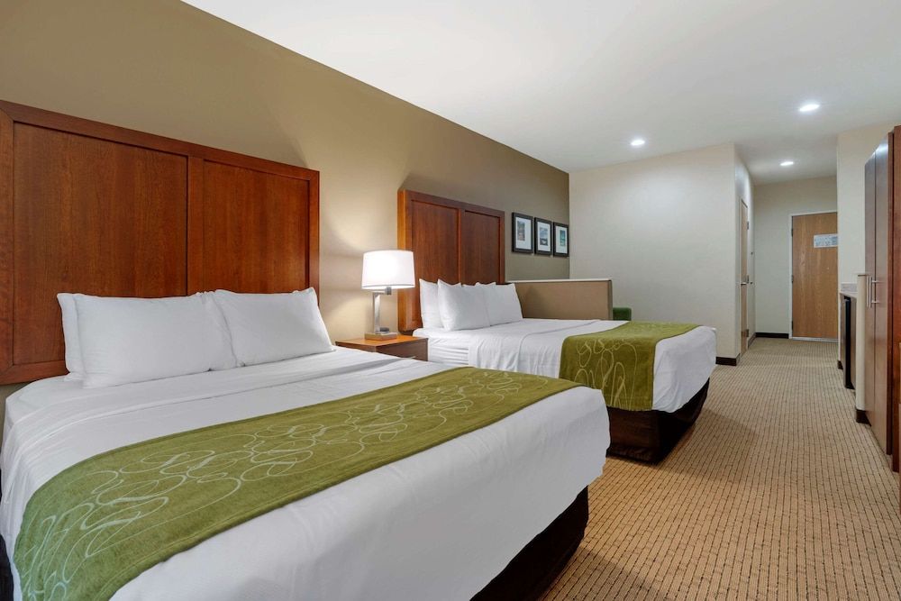 Suite, 2 Queen Beds, Accessible, Non Smoking