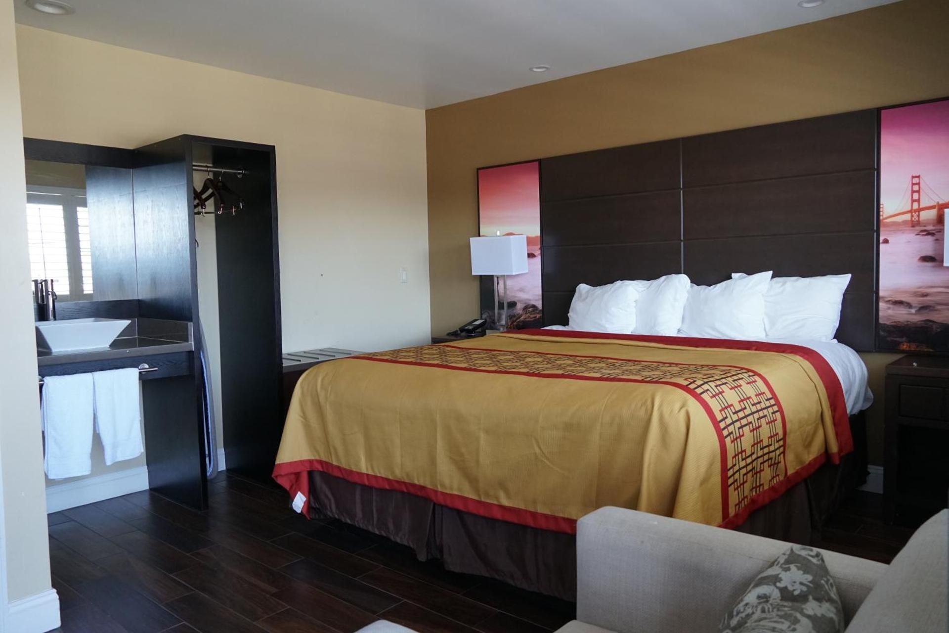 King Room