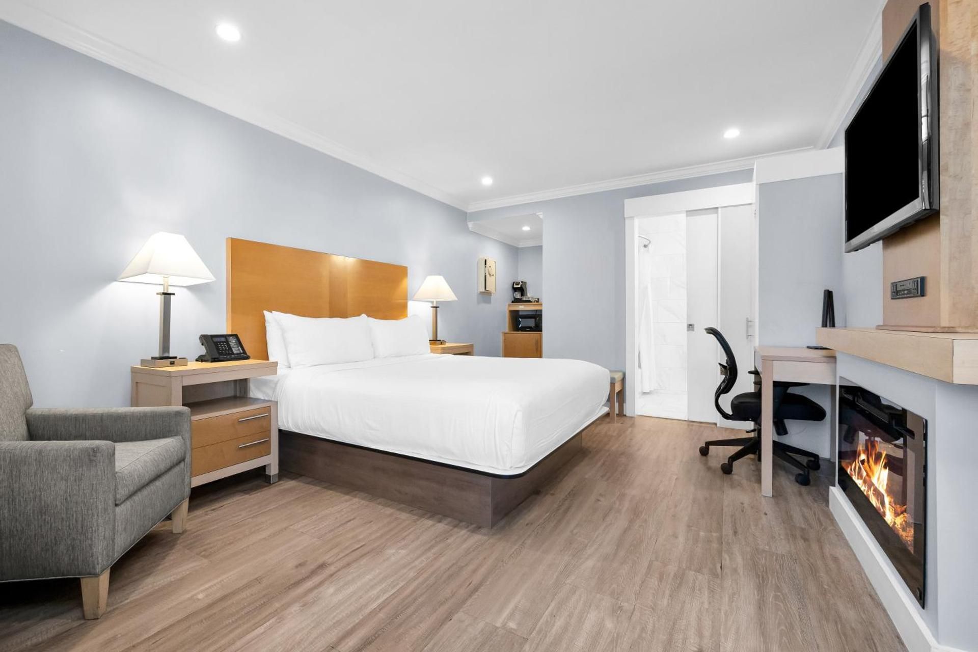 The Millwood - A Boutique Hotel Deluxe King Room 2