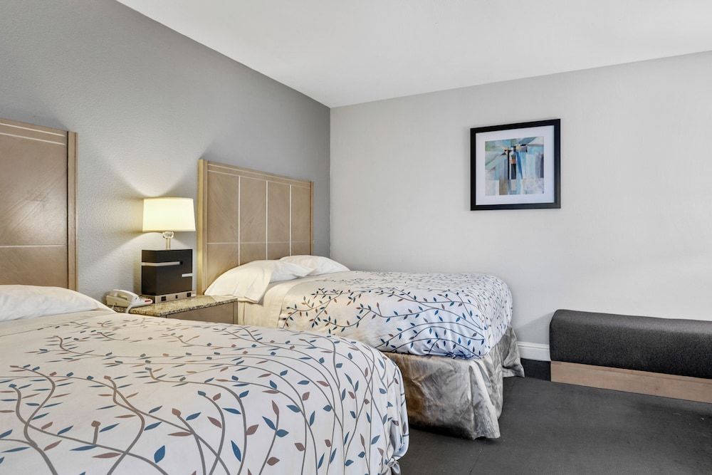 Americas Best Value Inn Milpitas Silicon Valley Standard Room, 2 Queen Beds, Accessible, Non Smoking 2