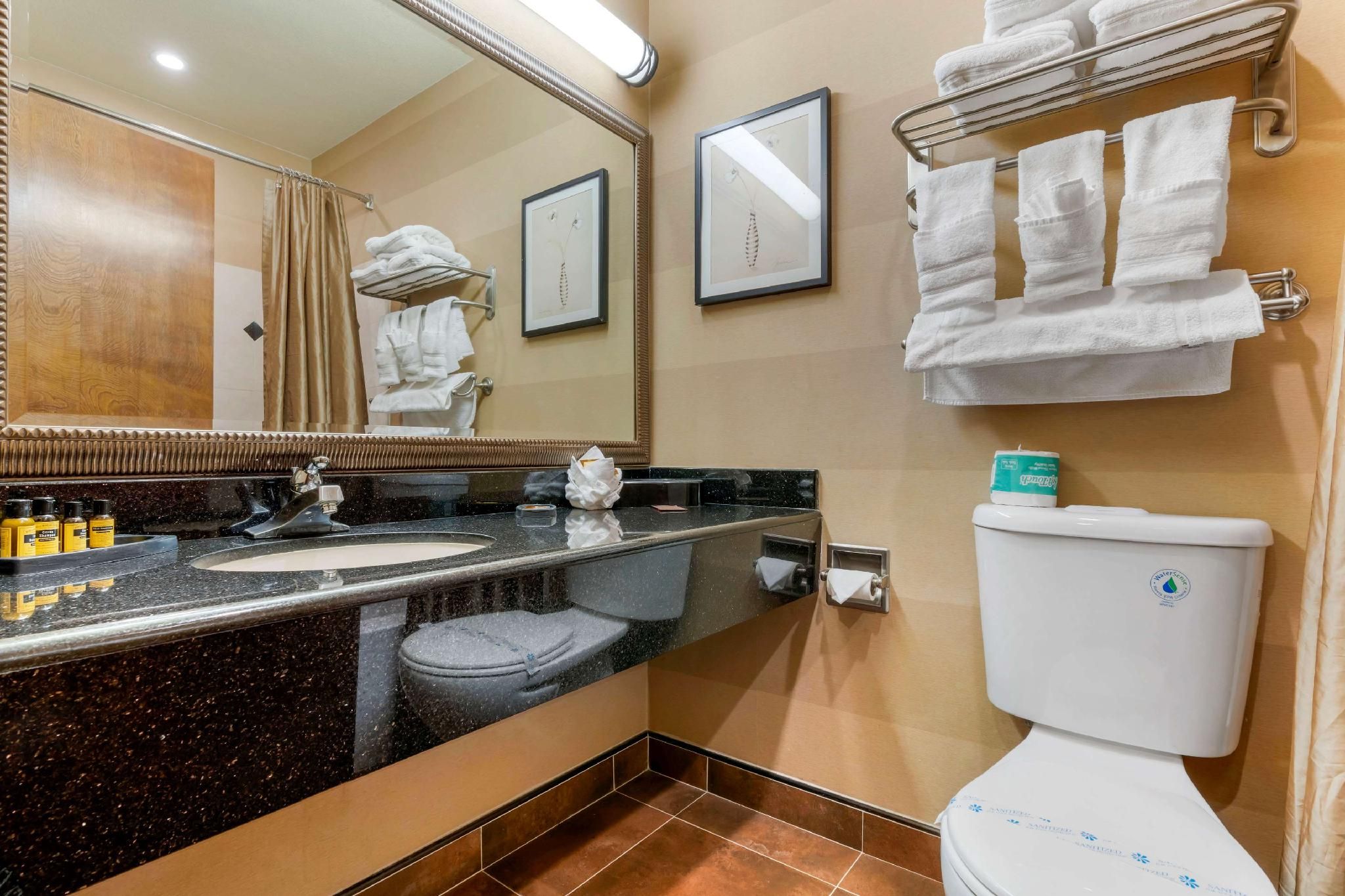 2 queen beds, nonsmoking