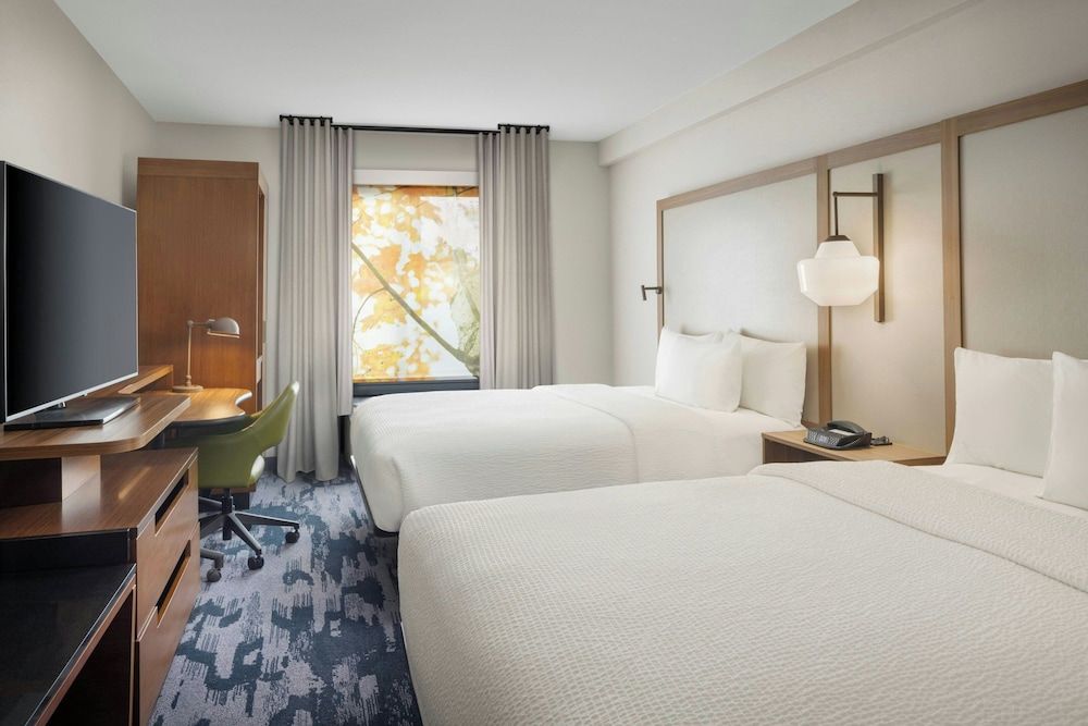 Room, 2 Queen Beds, Non Smoking (Hearing Accessible)