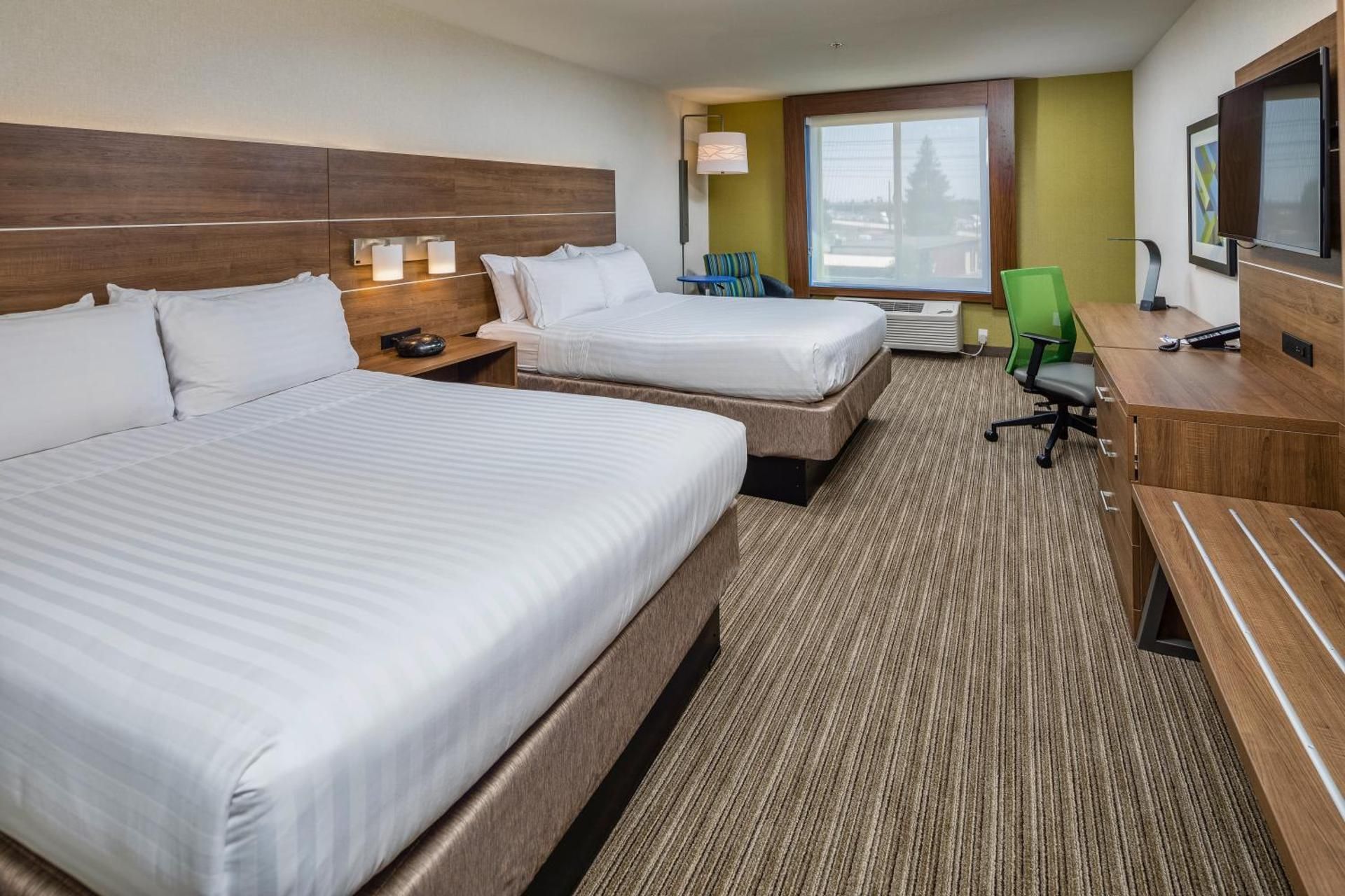 2 Queen Beds Suite Comm Accessible