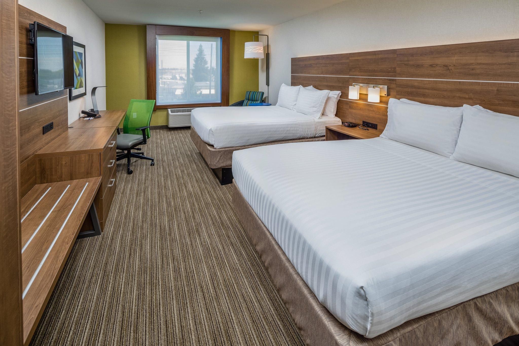 2 Queen Beds Executive Non-Smoking
