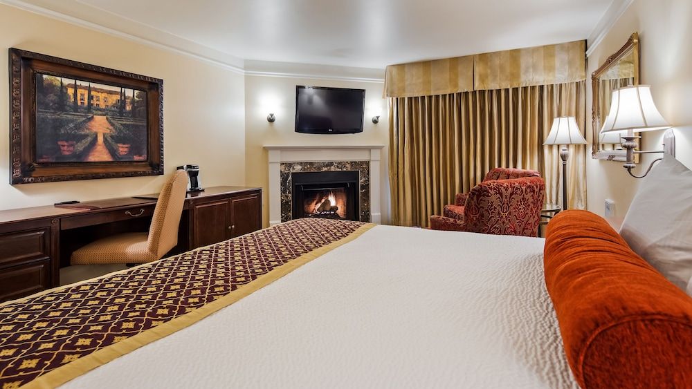 undefined Victorian Inn 4