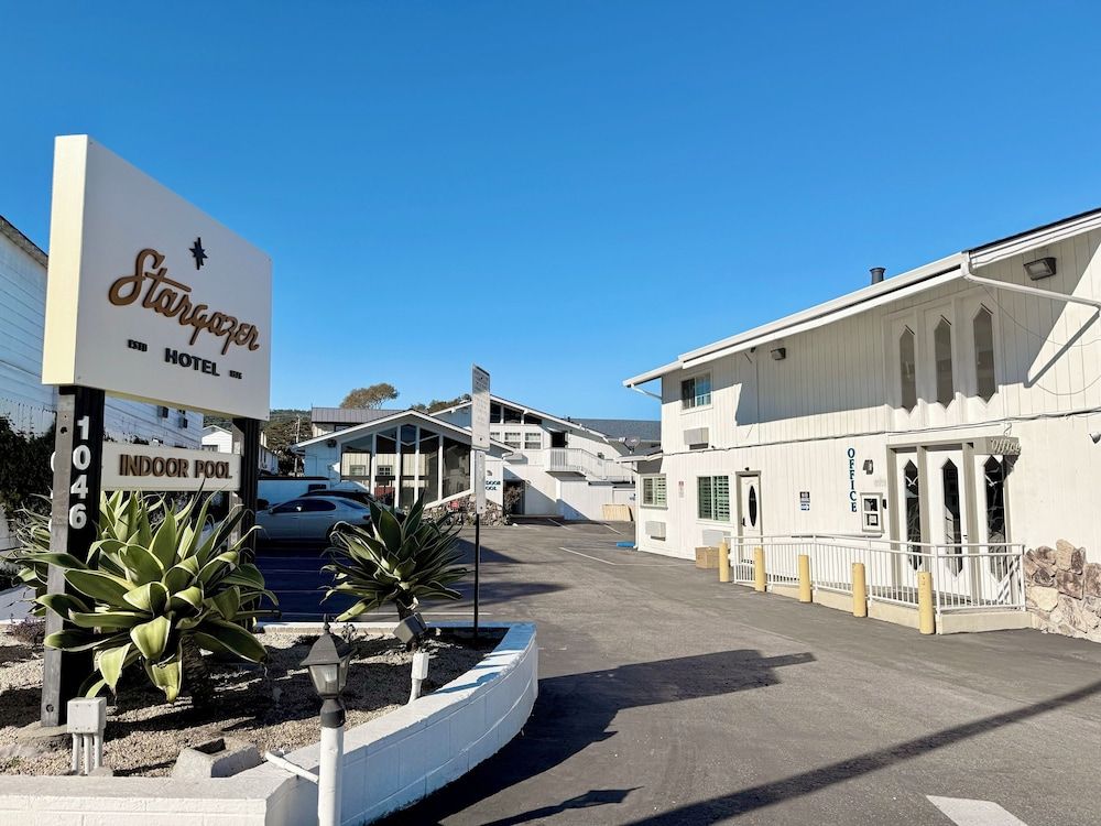 undefined Stargazer Hotel 2