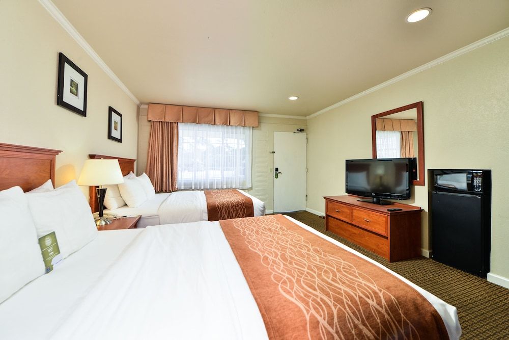 undefined The Inn at 1252 10