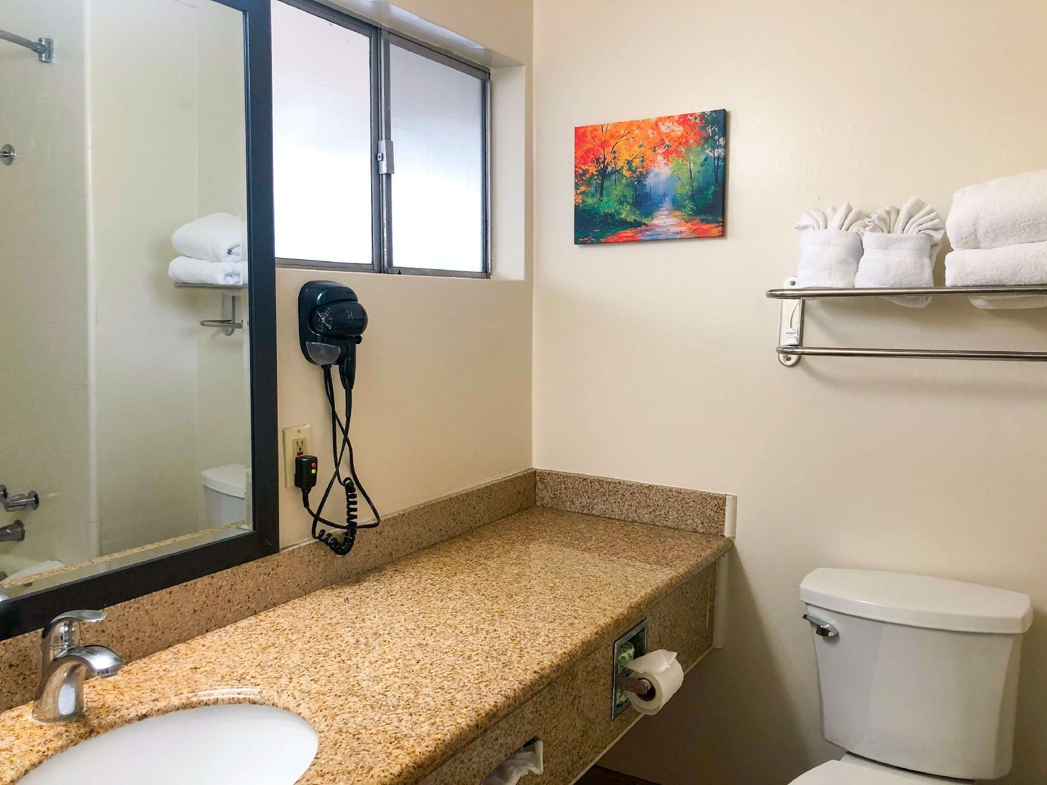 2 Queen Beds Accessible Non-Smoking (No A/C)