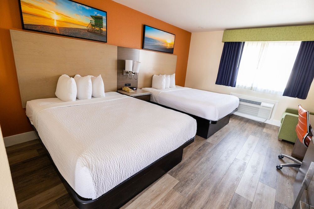Standard Room, 2 Queen Beds, Non Smoking