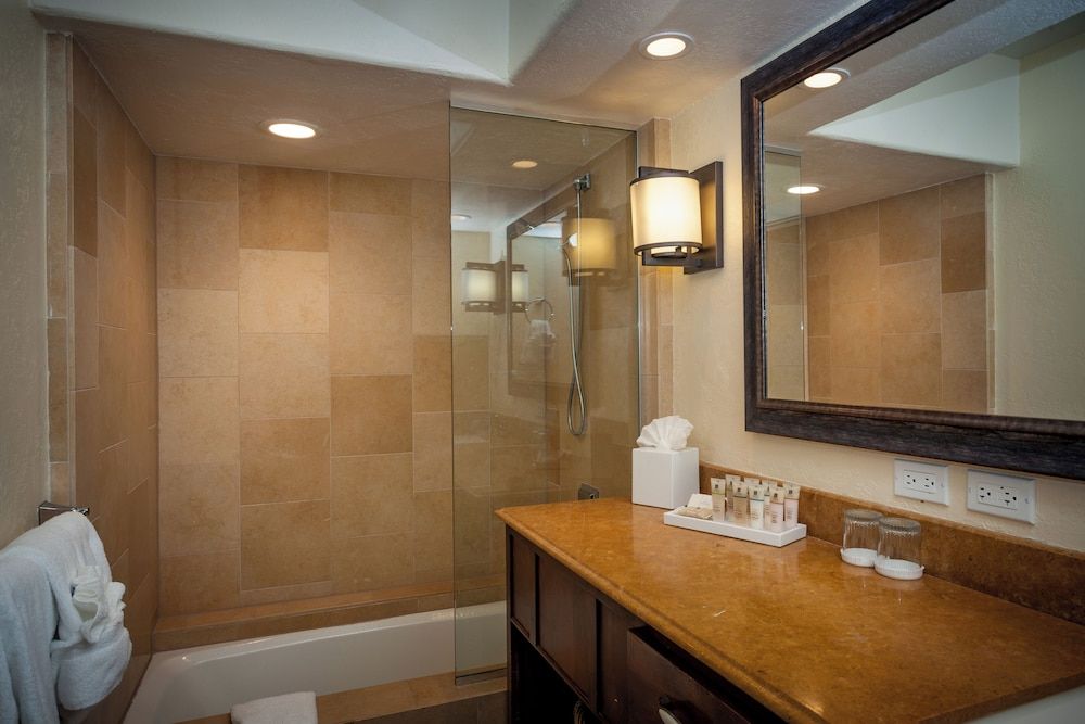 undefined Hotel Pacific 4