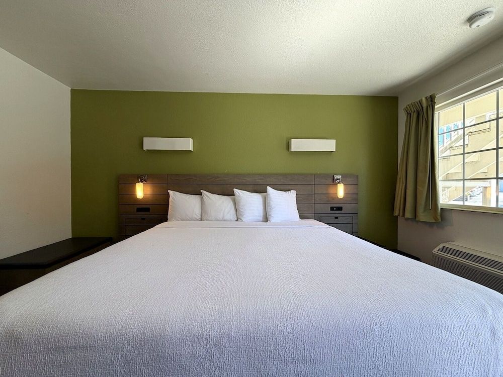 undefined Fisherman's Cove Inn 7