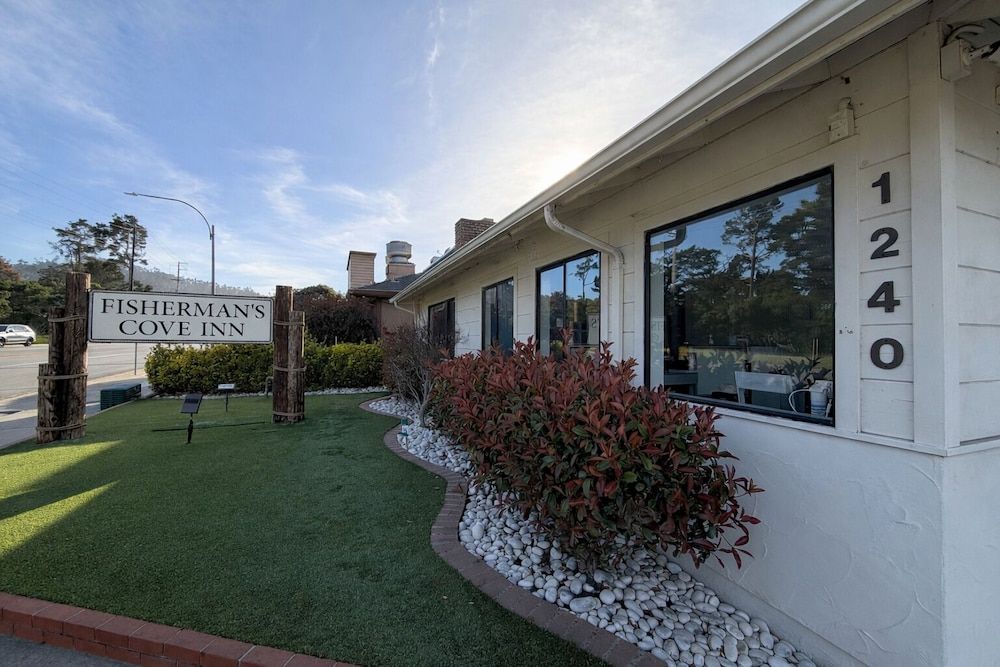 undefined Fisherman's Cove Inn 3