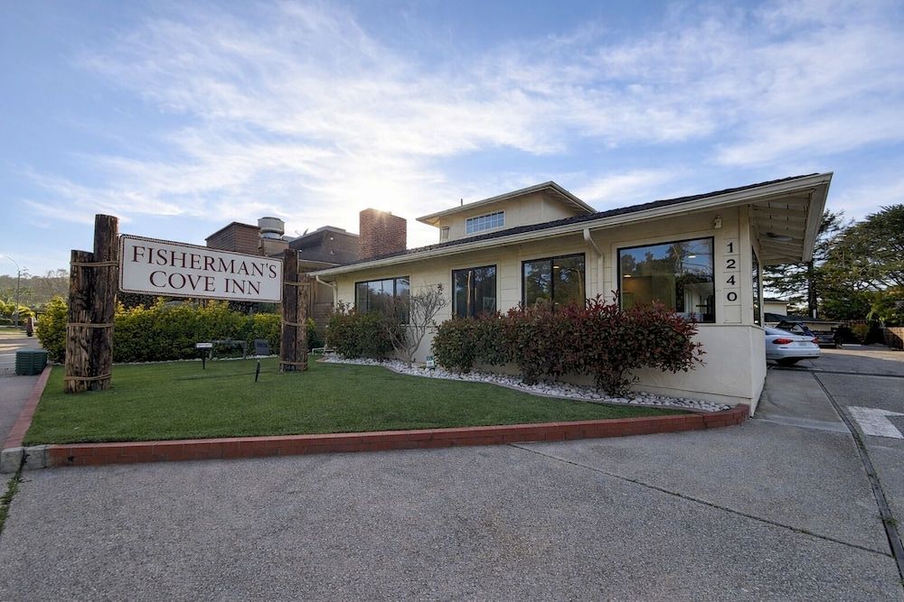 undefined Fisherman's Cove Inn 2