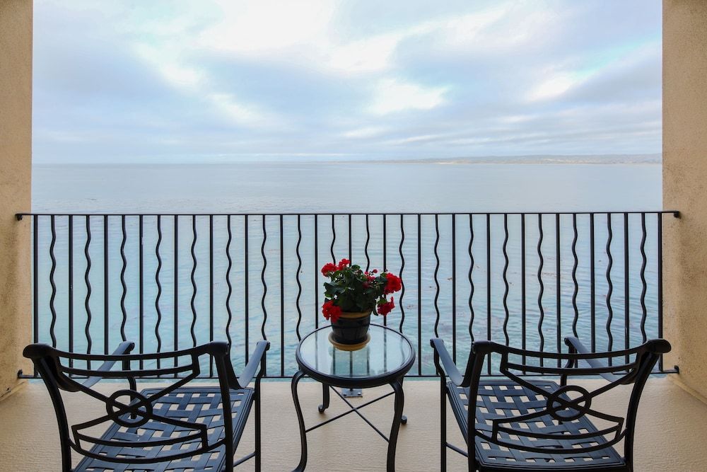 undefined Monterey Bay Inn 6