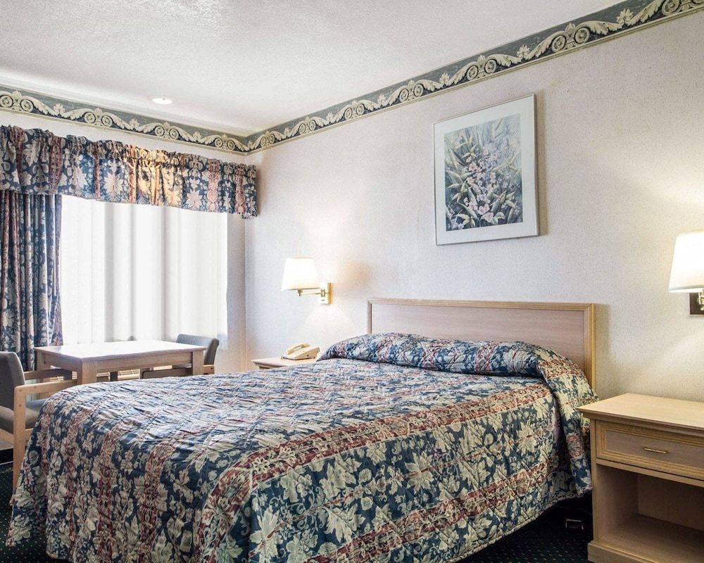 undefined Rodeway Inn Monterey Near Fairgrounds 4