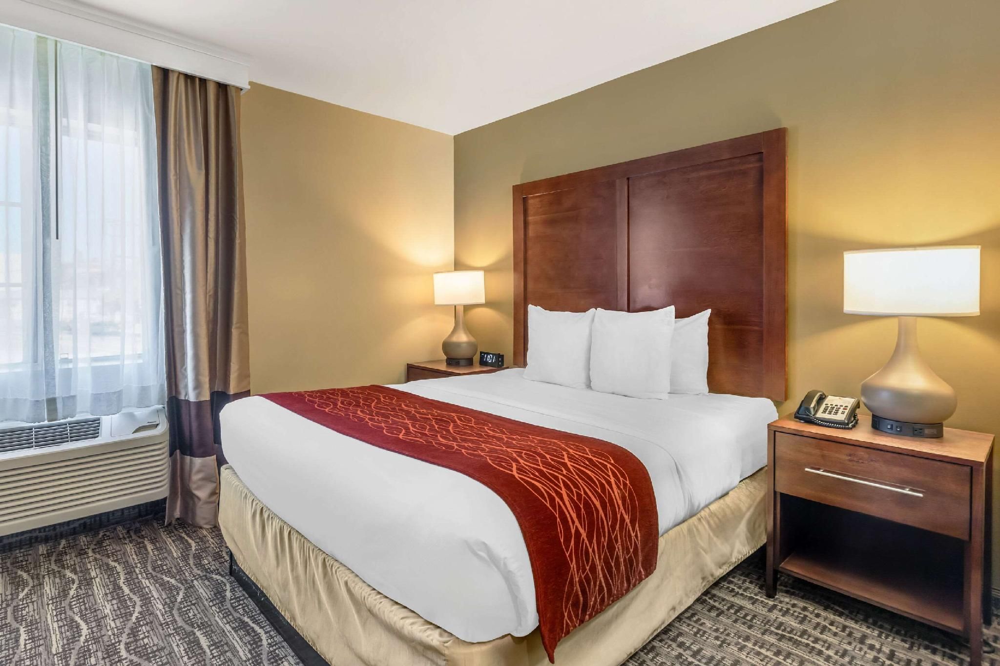 1 Queen Bed, Nonsmoking