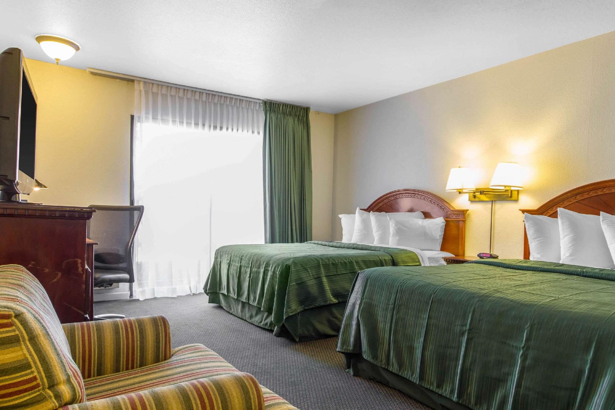 2 Queen Beds, Nonsmoking