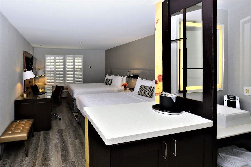 Standard Room, 2 Queen Beds