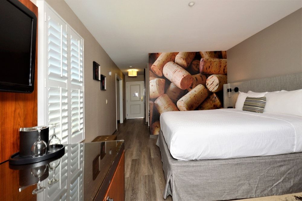 Suite, 1 King Bed
